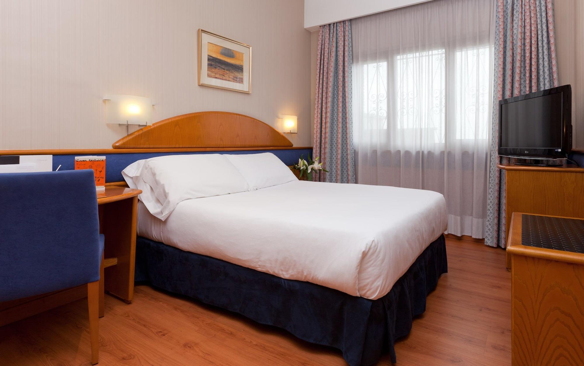 Hotel Agumar Madrid Exterior foto Room at the hotel