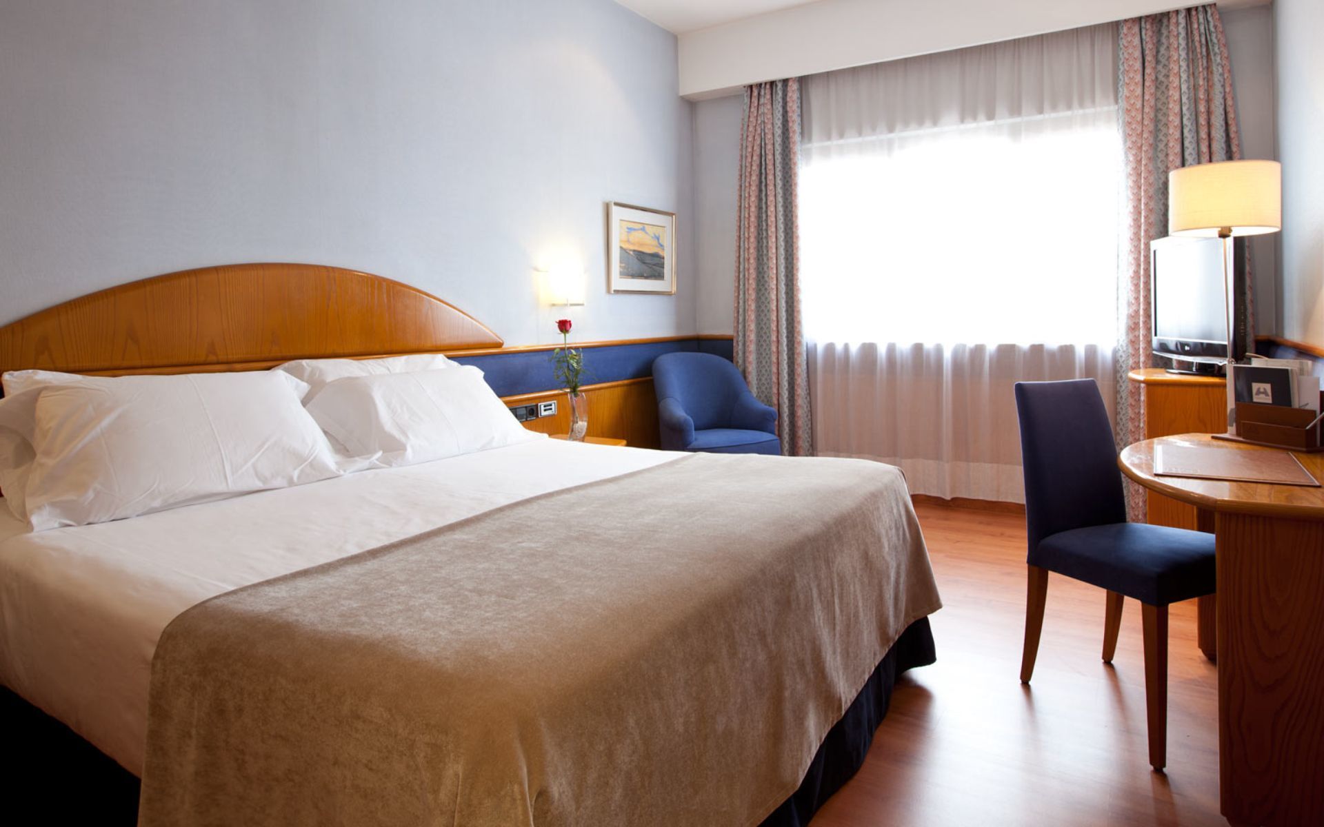 Hotel Agumar Madrid Exterior foto A room at the hotel