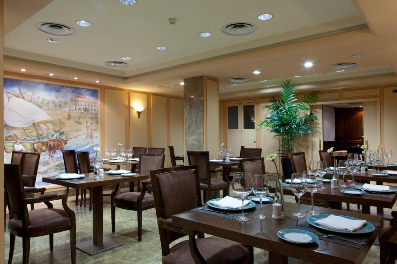 Hotel Agumar Madrid Exterior foto Restaurant